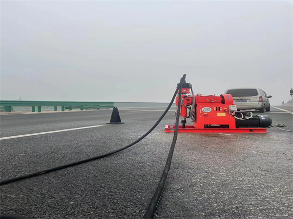 武穴马路路基路面开裂下沉注浆加固灌浆